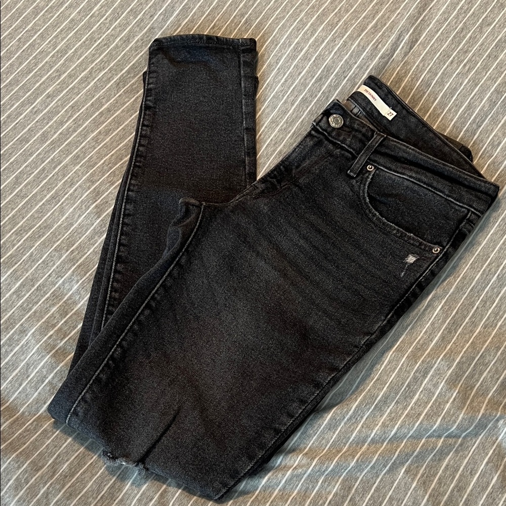 Levi's Women's Dark Gray Skinny Jeans